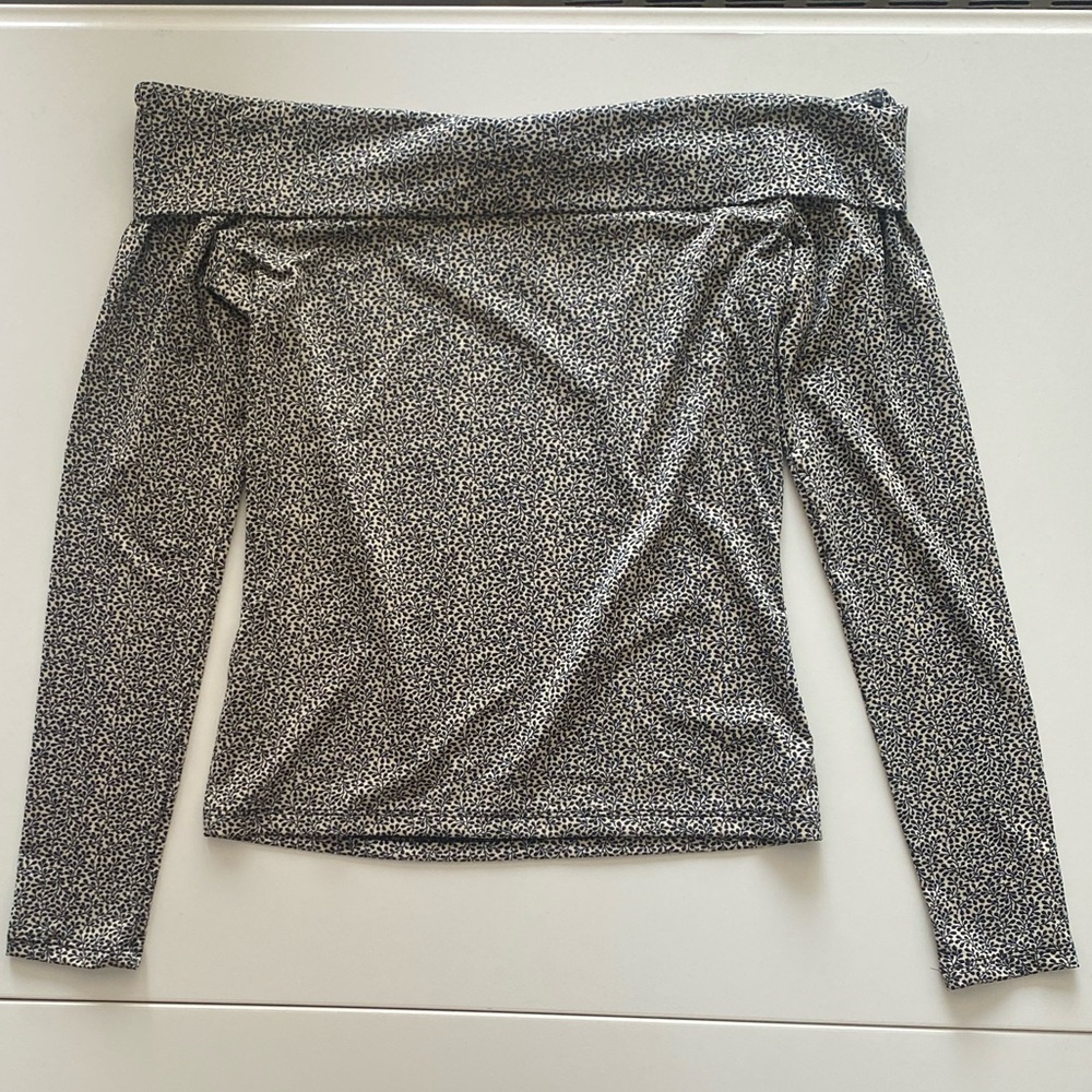 NWT H&M Off the shoulder top size small